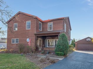 4204 Peacock Ct, Rolling Meadows, IL 60008