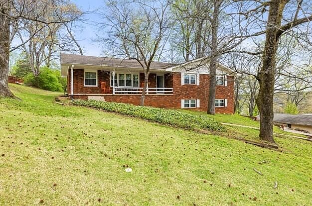 1st image of 23 Holiday Ln