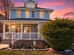 7 Meyer Avenue, Lawrence, NY