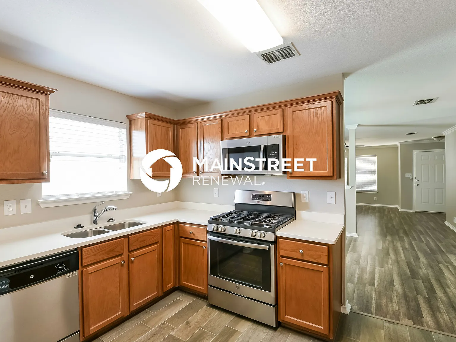 8418 Favero Cove — Photo 4