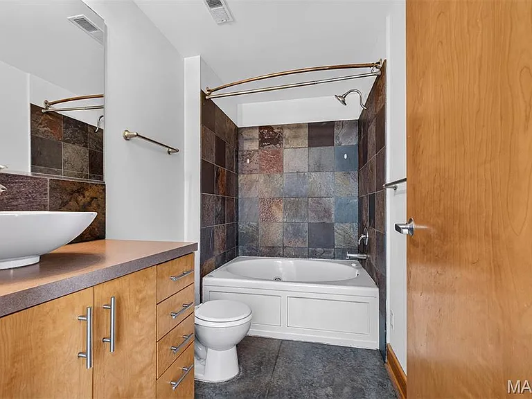 1601 Washington Ave #401 — Photo 18