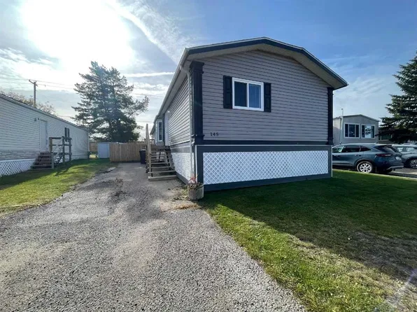5308 57th St #145, Lloydminster, AB T9V 2A3