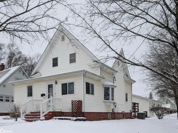 420 20th St SE, Mason City, IA 50401