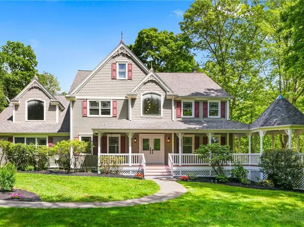18 Kent Drive, Cortlandt Manor, NY 10567