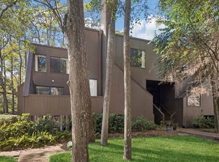 225 Litchfield Ln, Houston, TX 77024