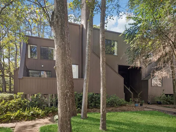 225 Litchfield Ln, Houston, TX 77024