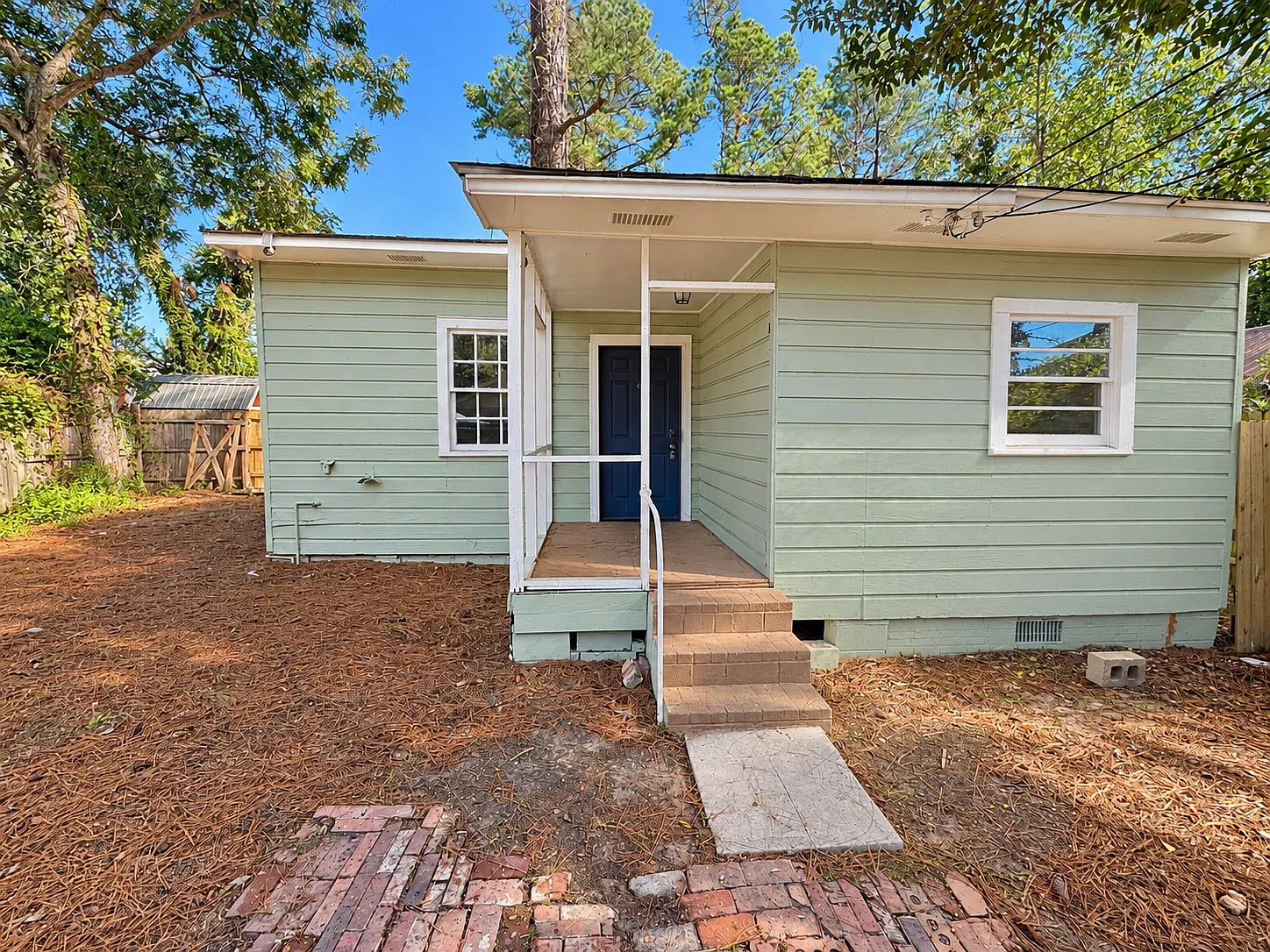1 bed, 450 sqft, $700 — Photo 1