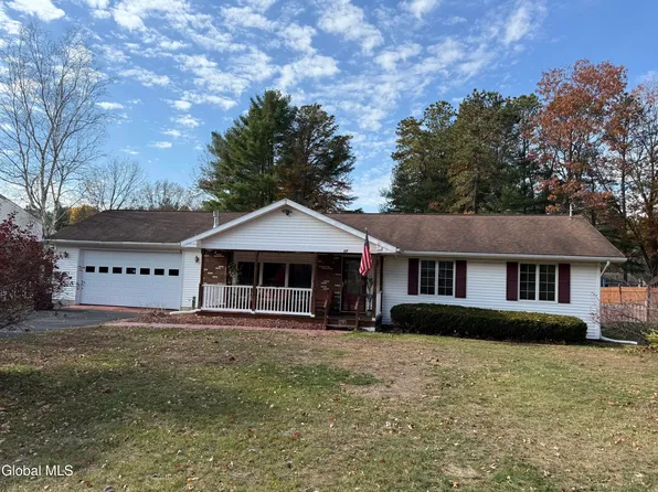 47 Pinewood Road, Queensbury, NY 12804