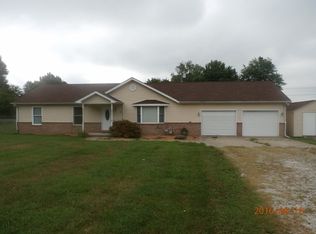 11 Gail Dr, Vincennes, IN 47591