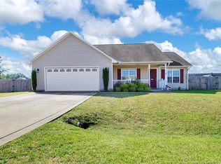 200 Sandstone Dr, Raeford, NC 28376