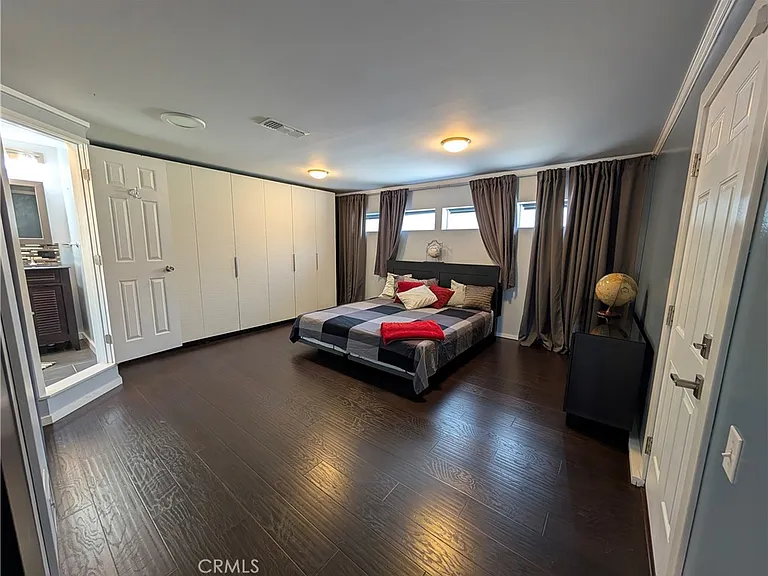 2828 Henrietta Ave — Photo 53