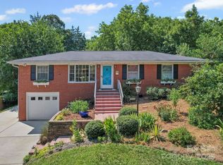 3022 Sudbury Rd, Charlotte, NC 28205