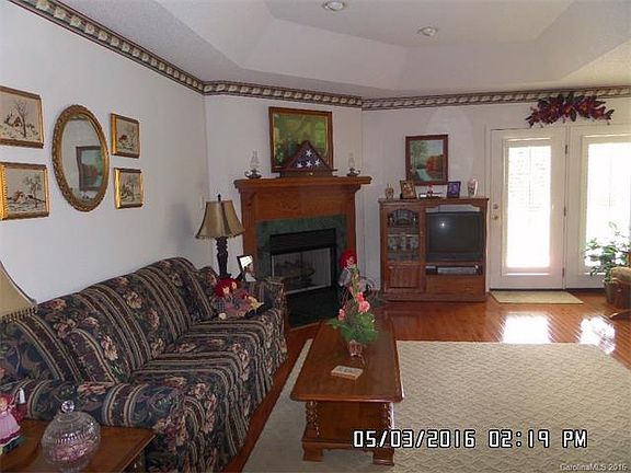 2nd image of 2407 Cimarron Blvd