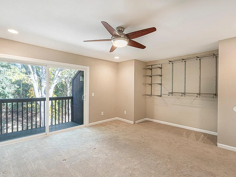 1414 Parkway Dr — Photo 17