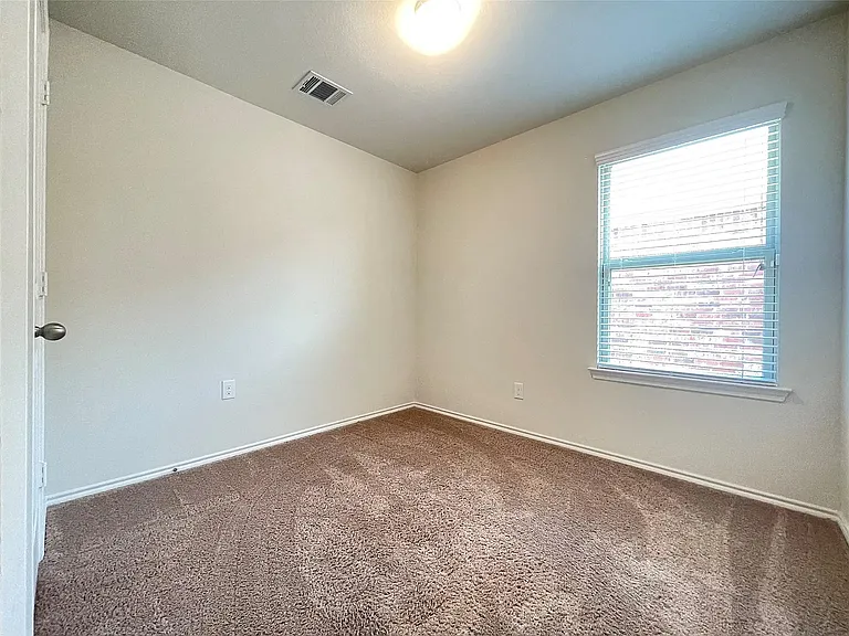 1007 Riverstone Trl — Photo 23
