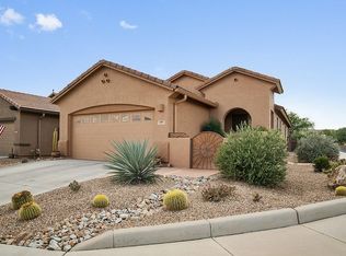 689 N Rugged Canyon Dr, Green Valley, AZ 85614
