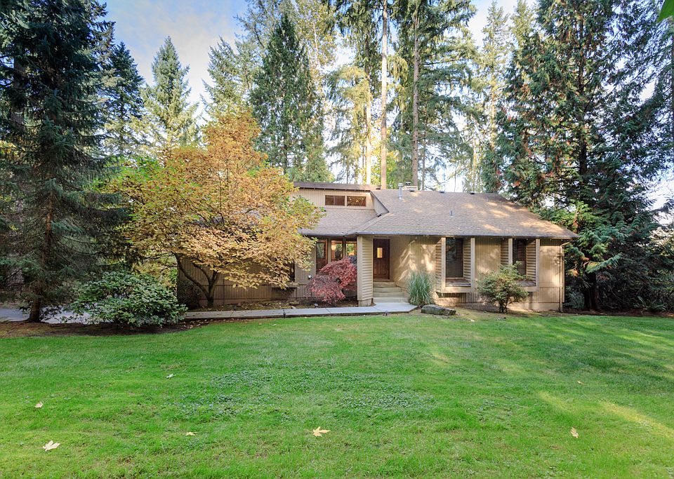 1st image of 18407 NE 143rd Pl