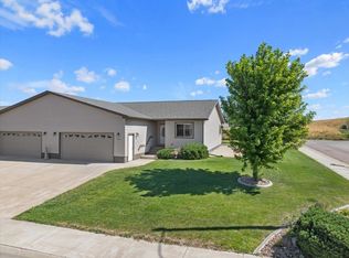 2173 Conifer Loop, Belle Fourche, SD 57717