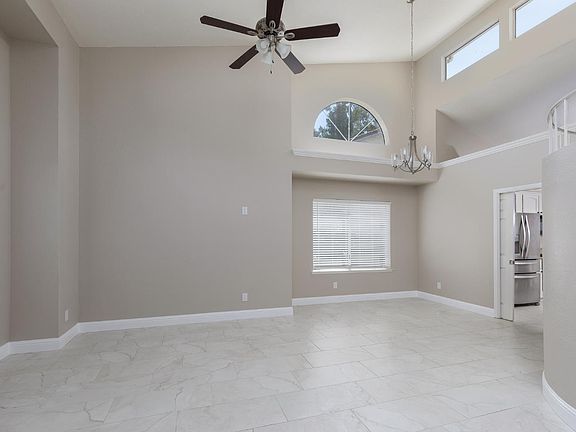3rd image of 953 E Buckhill Rd