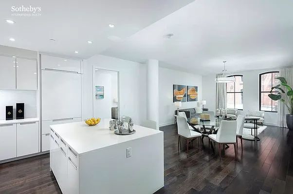 Sold by Sotheby's International Realty | media 5