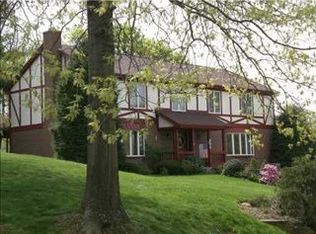 809 Westgate Dr, Pittsburgh, PA 15241