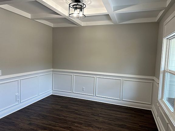 Entry facing Dining room