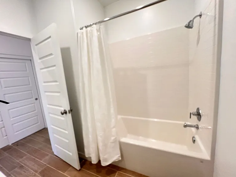 9408 Willow Terrace Dr — Photo 13