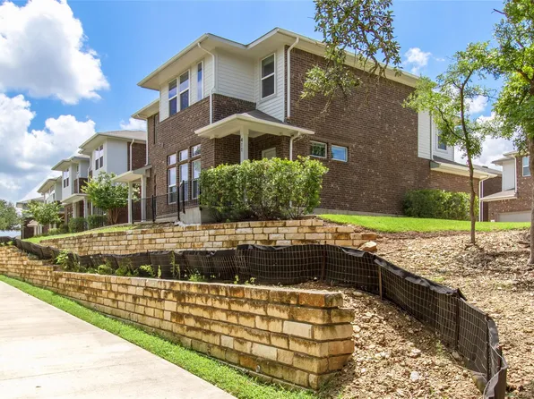 605 W South St #41, Leander, TX 78641