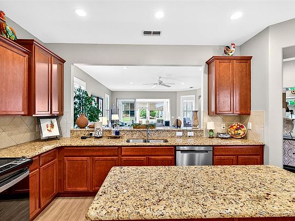 5th image of 10134 SW 75th Street Rd