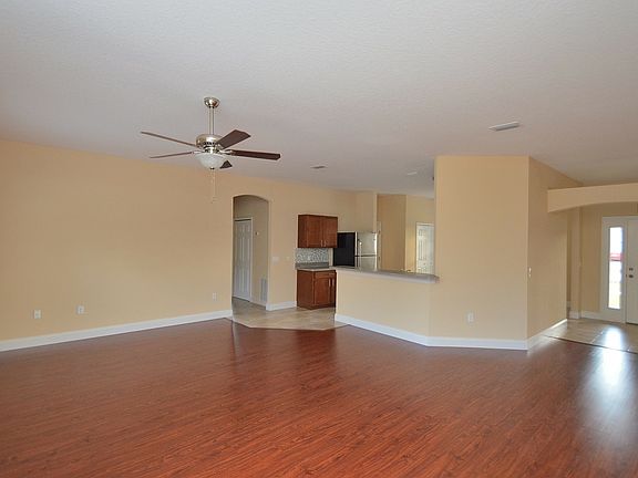 5th image of 36 Buttermilk Dr