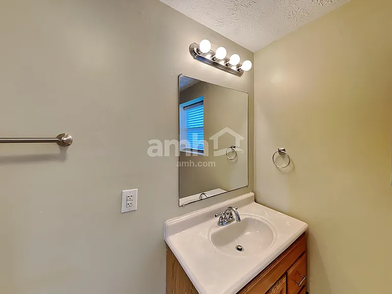 456 Kathryn Dr — Photo 12