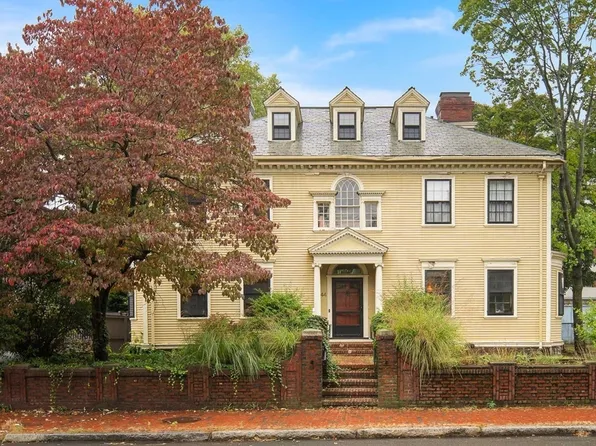 44 Garden St, Cambridge, MA 02138