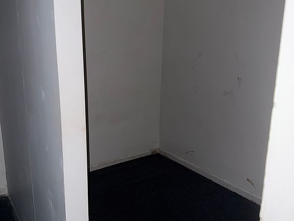 2nd image of 39 Belmont Ave