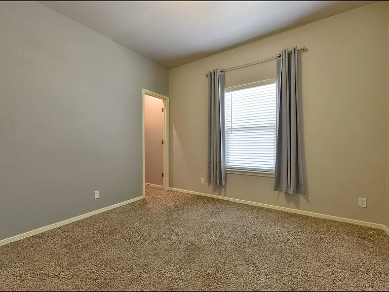 221 Jennice Cir — Photo 34