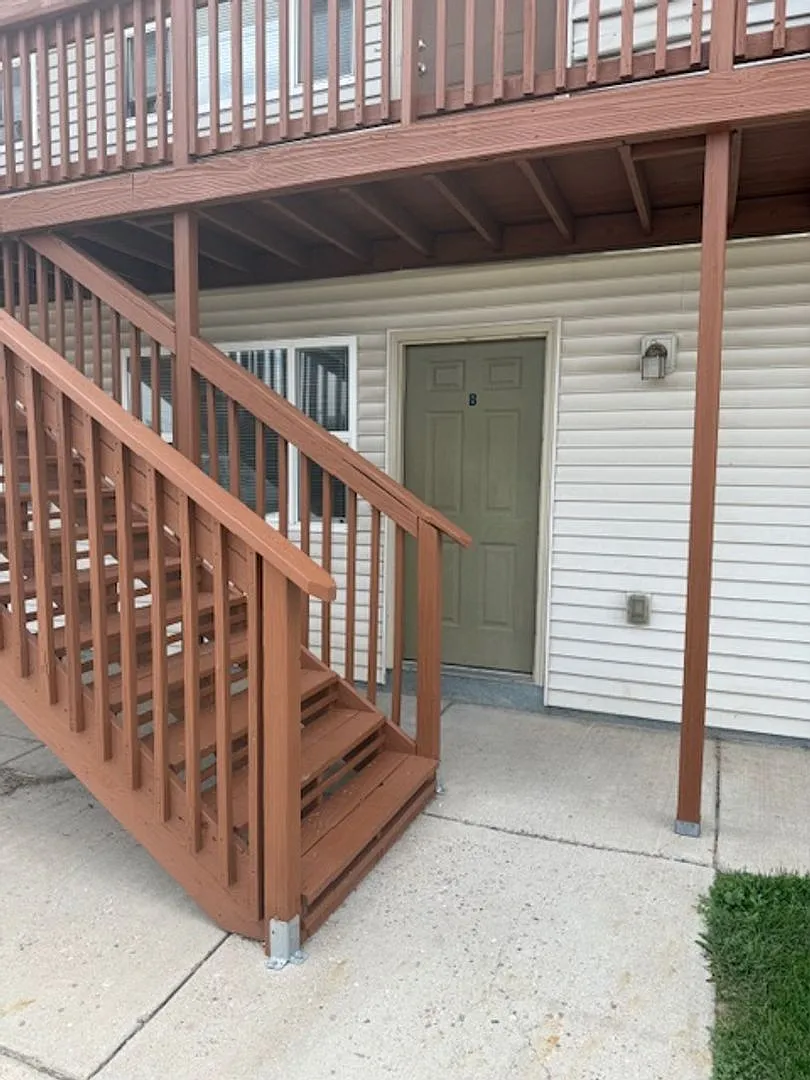 Snyder 304 — Photo 2