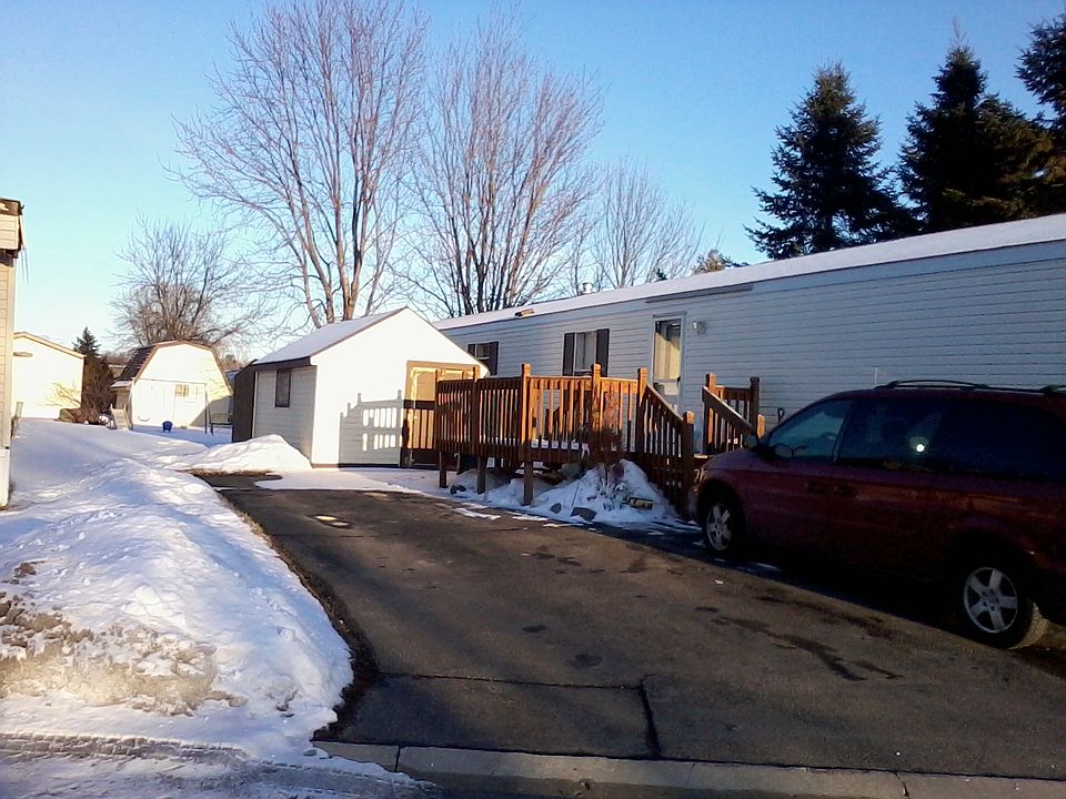 drive way/ large deck