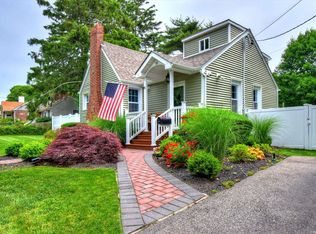 25 Donegan Ave, East Patchogue, NY 11772