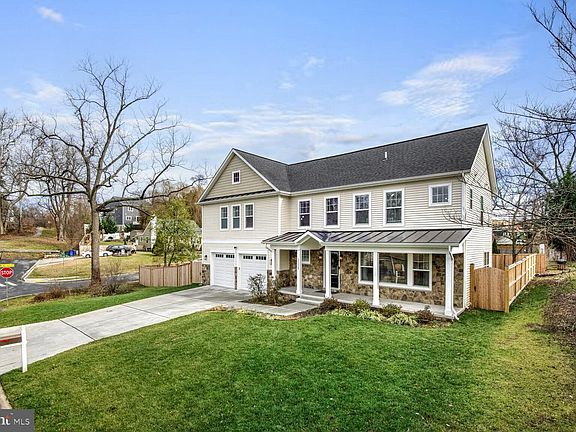 4th image of 11115 Hillsdale Dr