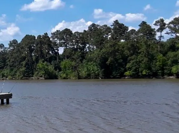 7 Neches Rd, Vidor, TX 77662