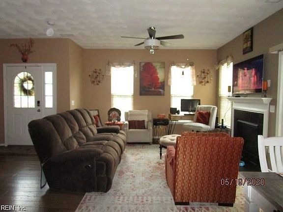 3rd image of 6717 Hampton Roads Pkwy Unit 117