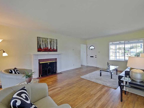 3rd image of 1888 Clay St