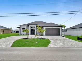 221 Nelson Rd N, Cape Coral, FL 33993