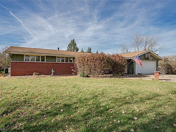 2nd image of 9561 Ellen Dr