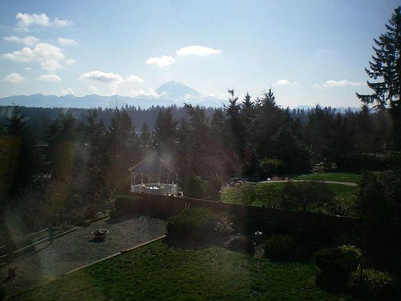 4th image of 9002 189th Avenue Ct E
