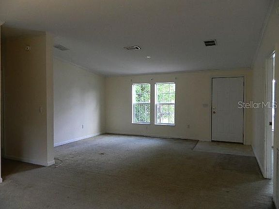3rd image of 200 Columbia Dr