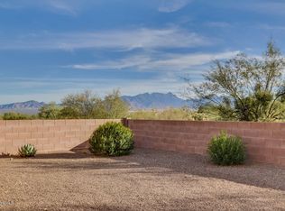 585 W Calle Artistica, Green Valley, AZ 85614