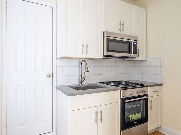 5th image of 202 W 98th St APT 2a