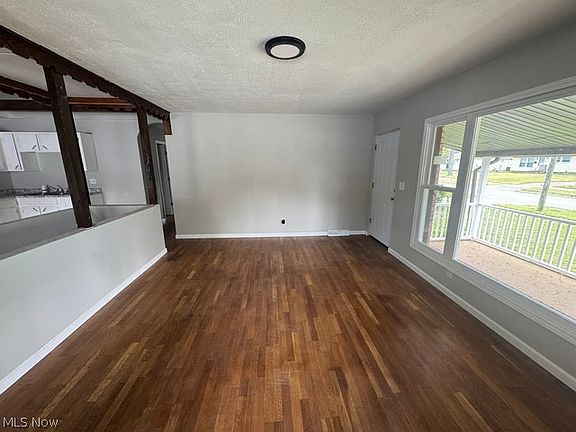 2nd image of 972 Southern Blvd NW