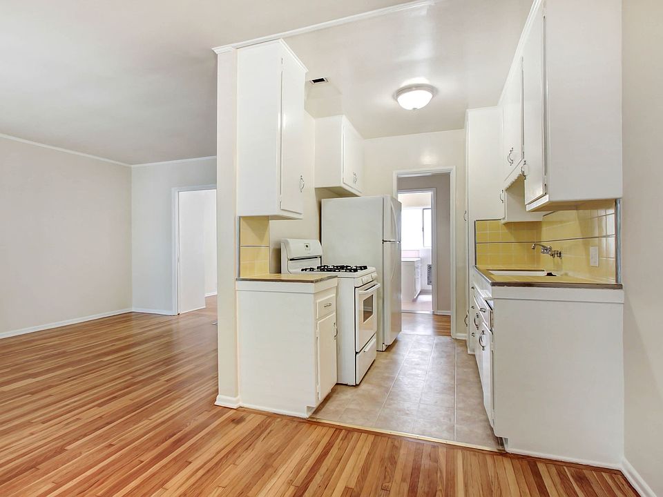 1st image of 500 California Ave APT 8