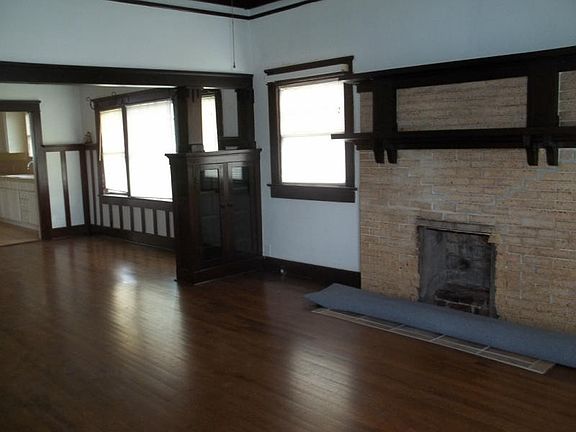 5th image of 308 W Wheeler Ave